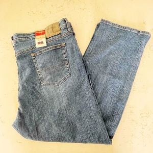 WRANGLER Authentics Denim Blue Jeans Grip Waist Size 42 x 29 NWT